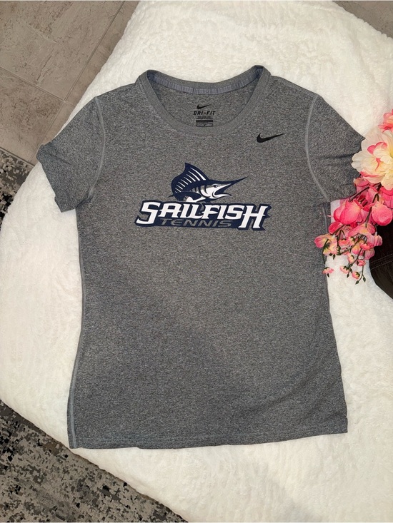 Nike Tops - 3 x 20 Nike Gray Sailfish Tennis Dri-FIT Short Sleeve Tee Size M